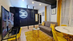 157 - Urban Coco Chanel Flat in Montorgueil